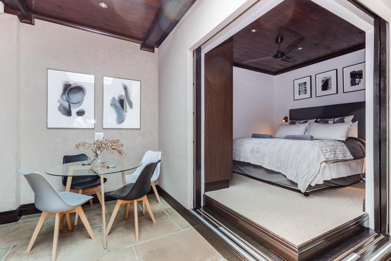6 Bedroom Property for Sale in Plumstead Western Cape